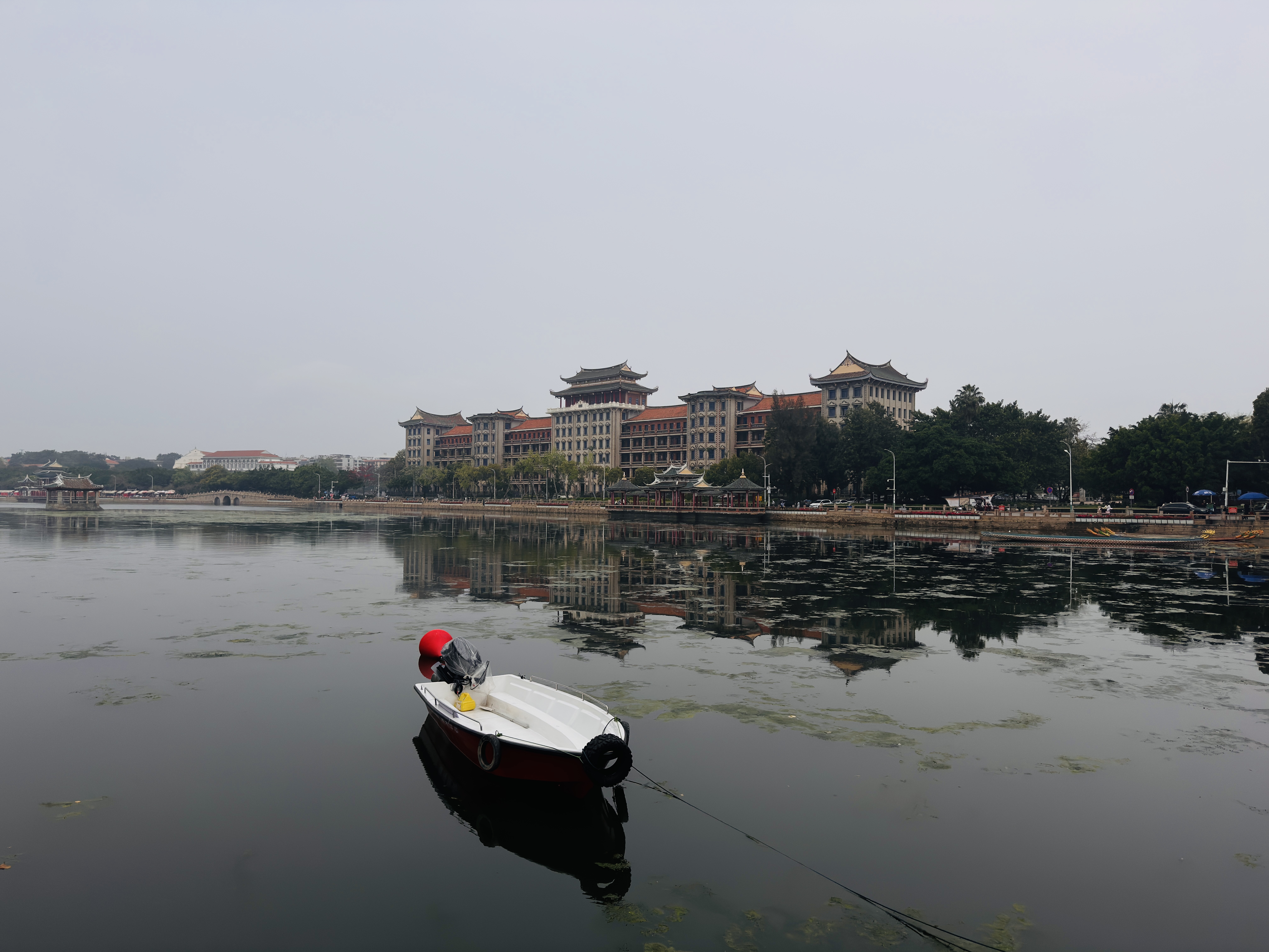 Longzhou Pool